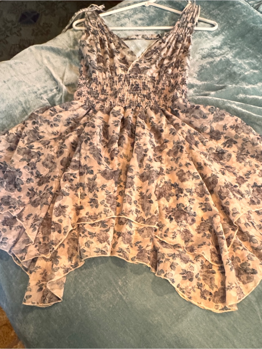 Floral Tie-Shoulder V-Neck Summer Dress in Light Blue and White